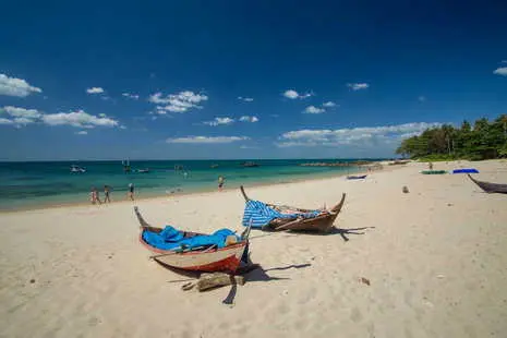 DK beach, a white sand beach on Koh Lanta