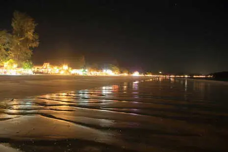 nightlife at Laem Kho Kwang and Klong Dao Beach