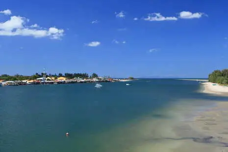 Baan Saladan from Siri Lanta Bridge